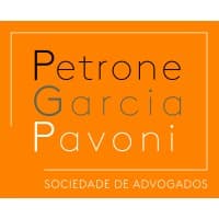 Moura Petrone Sociedade de Advogados logo